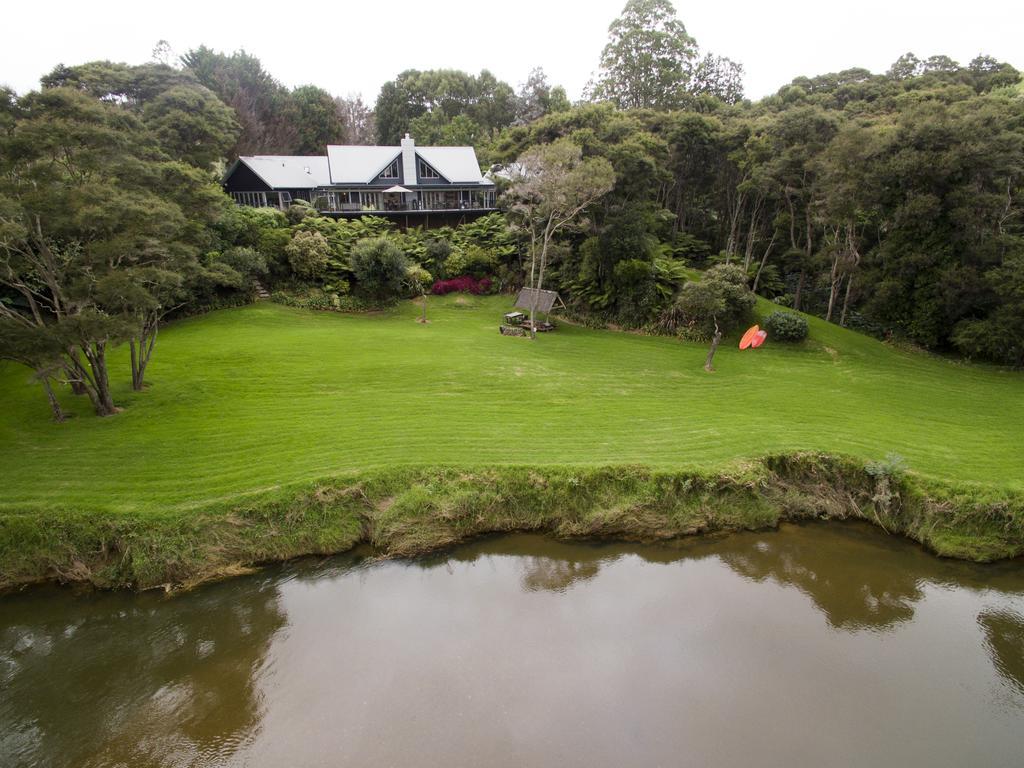 River Retreat Haruru Extérieur photo